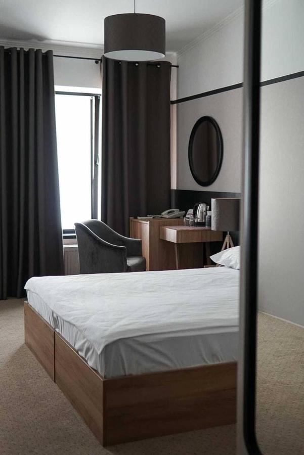 Hotel 52 Odesa Exterior photo