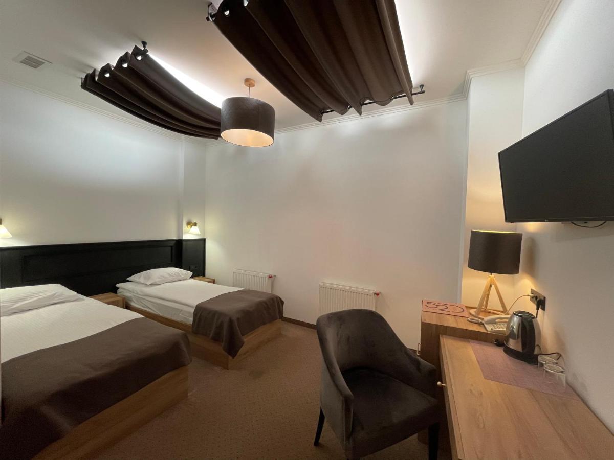 Hotel 52 Odesa Exterior photo