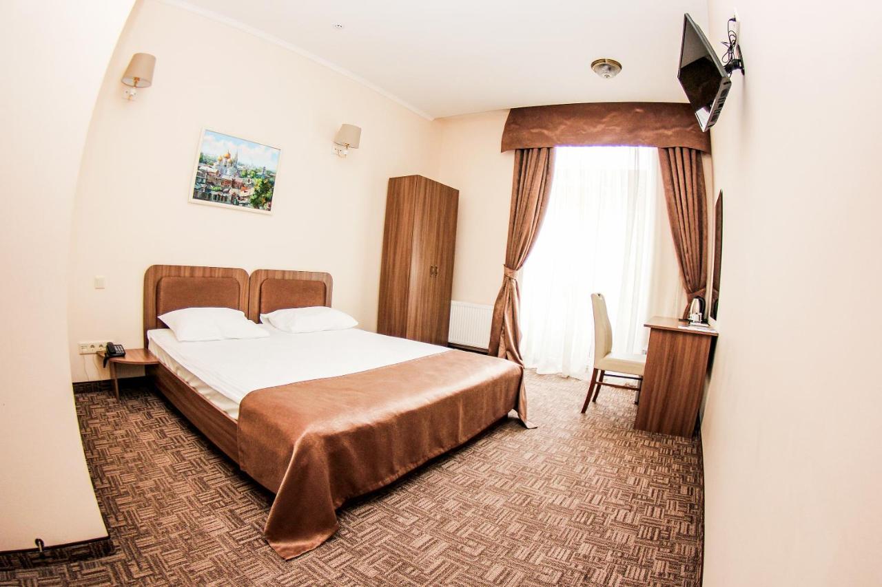 Hotel 52 Odesa Exterior photo