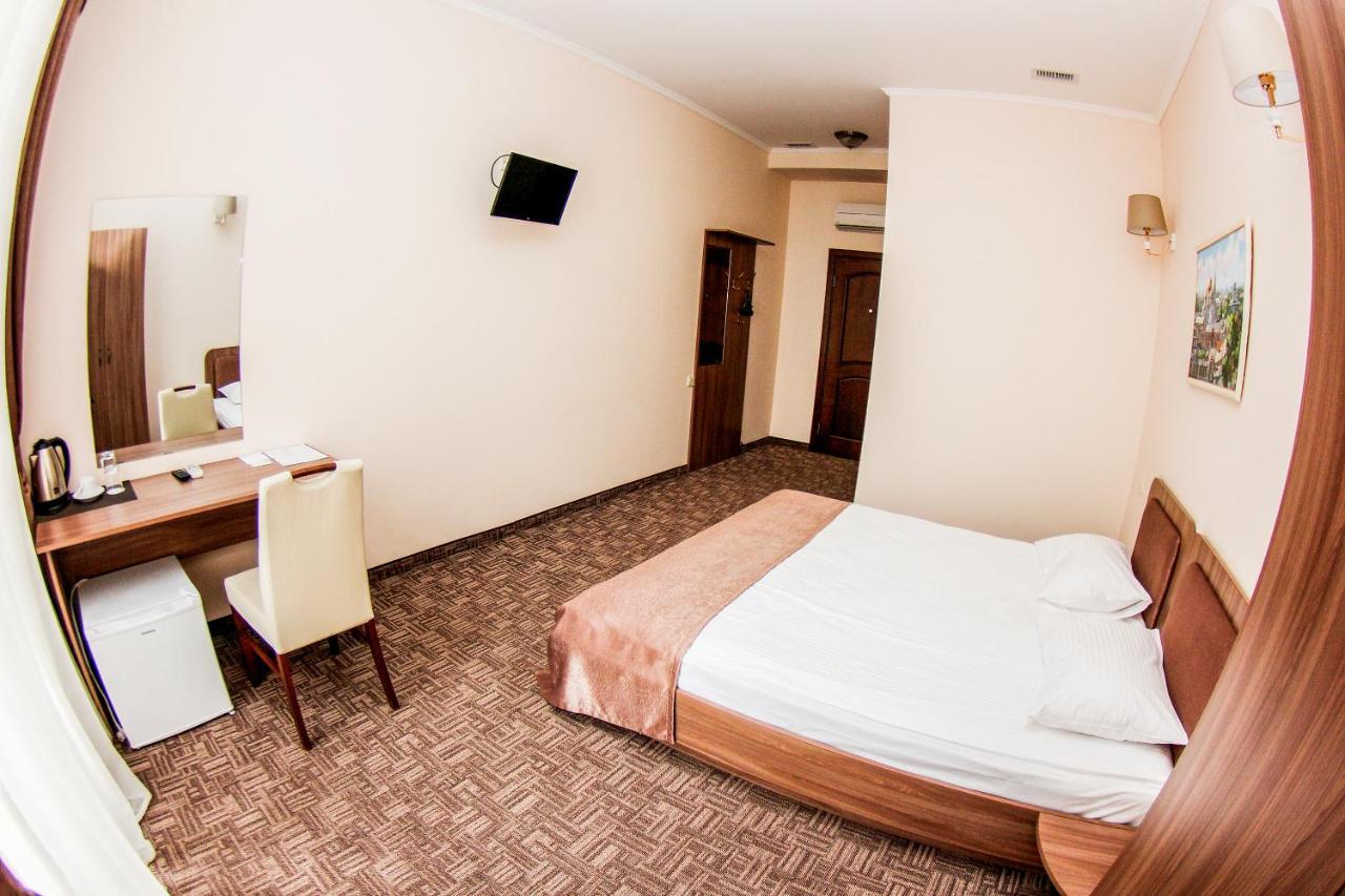 Hotel 52 Odesa Exterior photo