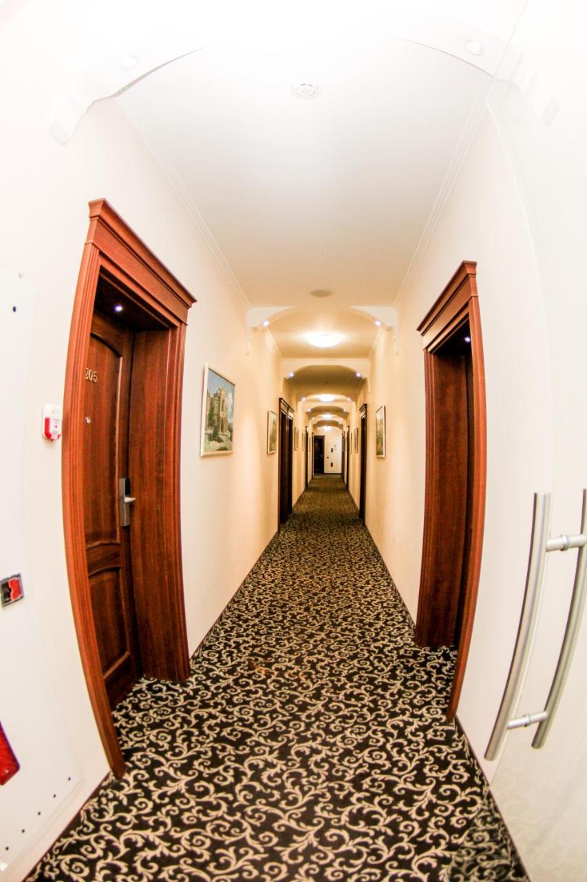 Hotel 52 Odesa Exterior photo