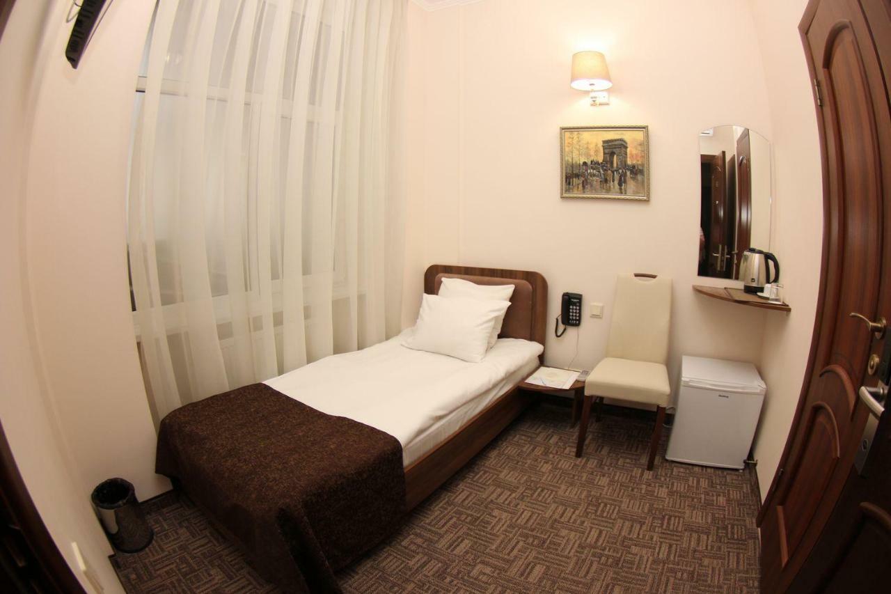 Hotel 52 Odesa Exterior photo